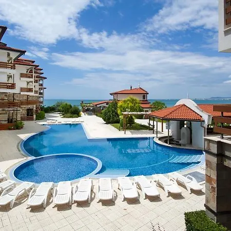 Robinson Vip Apartmets Elenite