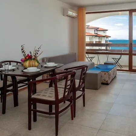 Robinson Vip Apartmets