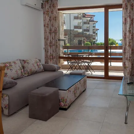Apartment Robinson Vip Apartmets *