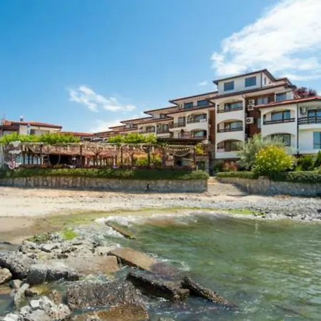 Robinson Vip Apartmets